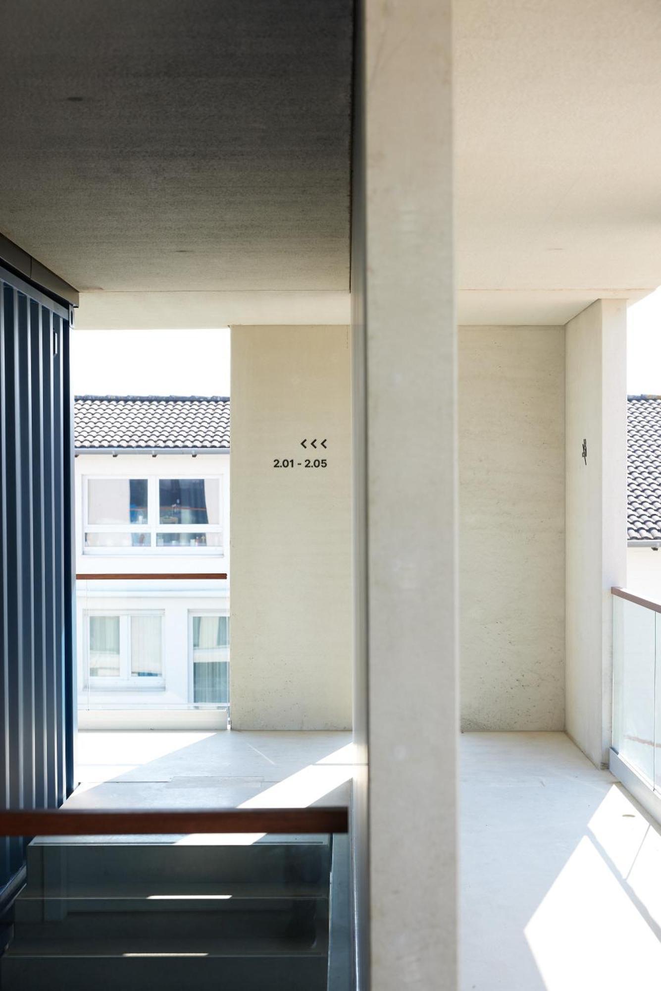 Tin Inn - Heinsberg - Das Hotel Aus Hochwertig Ausgebauten Ueberseecontainern Exteriör bild