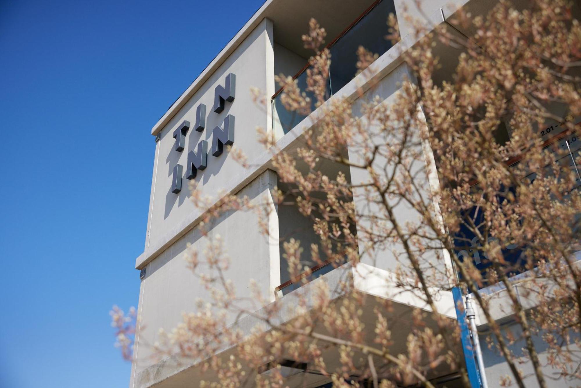 Tin Inn - Heinsberg - Das Hotel Aus Hochwertig Ausgebauten Ueberseecontainern Exteriör bild