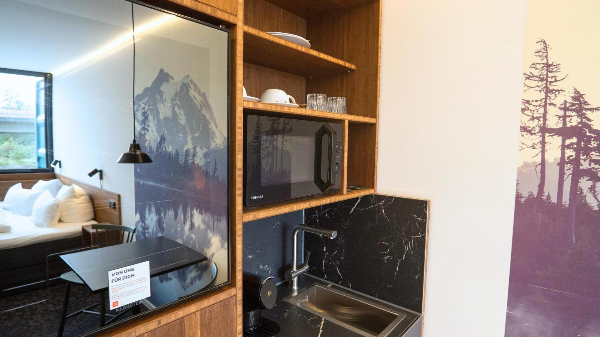 Tin Inn - Heinsberg - Das Hotel Aus Hochwertig Ausgebauten Ueberseecontainern Exteriör bild