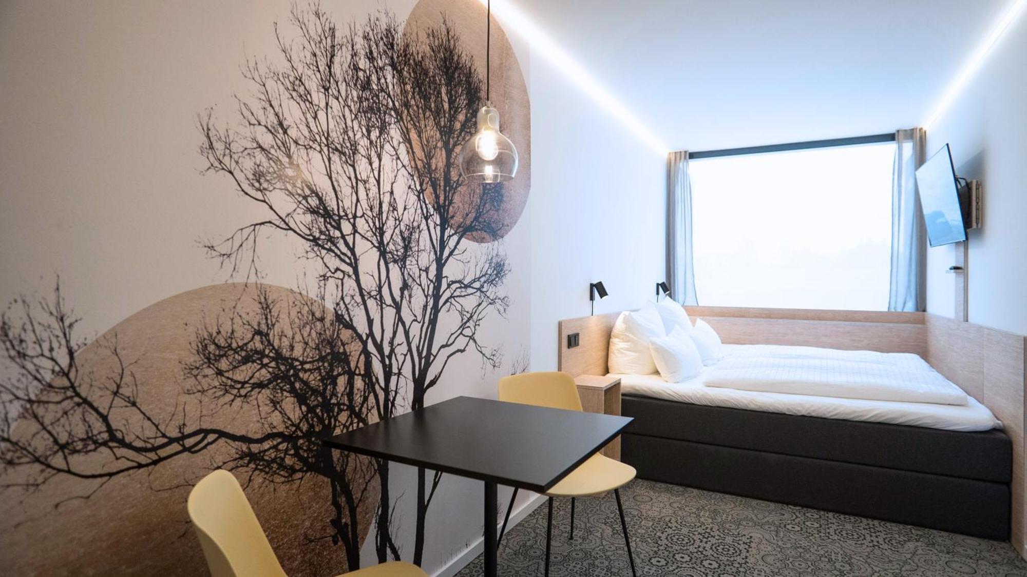 Tin Inn - Heinsberg - Das Hotel Aus Hochwertig Ausgebauten Ueberseecontainern Exteriör bild